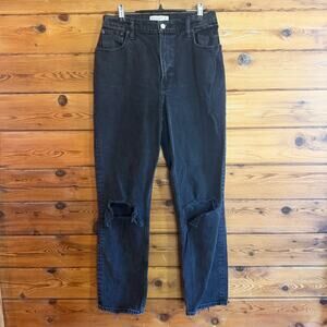 Abercrombie & Fitch 90's Straight Ultra High Rise black distressed jeans 28